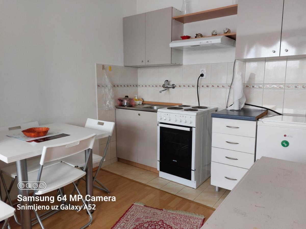 Apartment Daca Stan Belgrad Zewnętrze zdjęcie